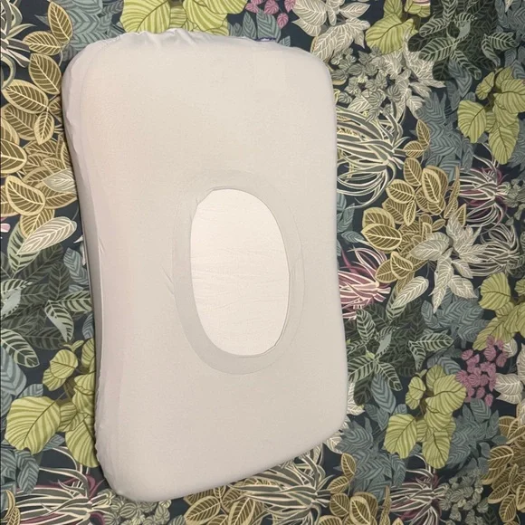 NEW CUSHION LAB Deep Sleep Pillow, Patented Ergonomic Contour Design - Picture 8 of 8